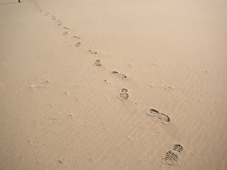 Huellas en la arena